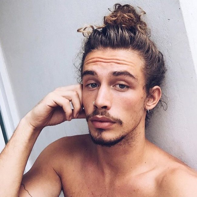 65 Amazing Man Bun Hairstyles - (You Should Try It in 2018!)