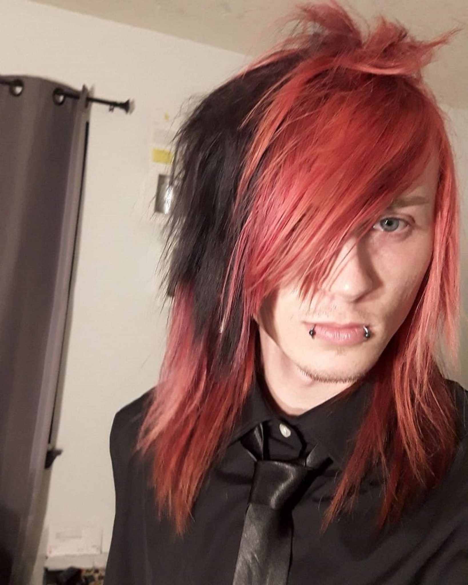 Emo Hairstyles For Guys 6 1638x2048 