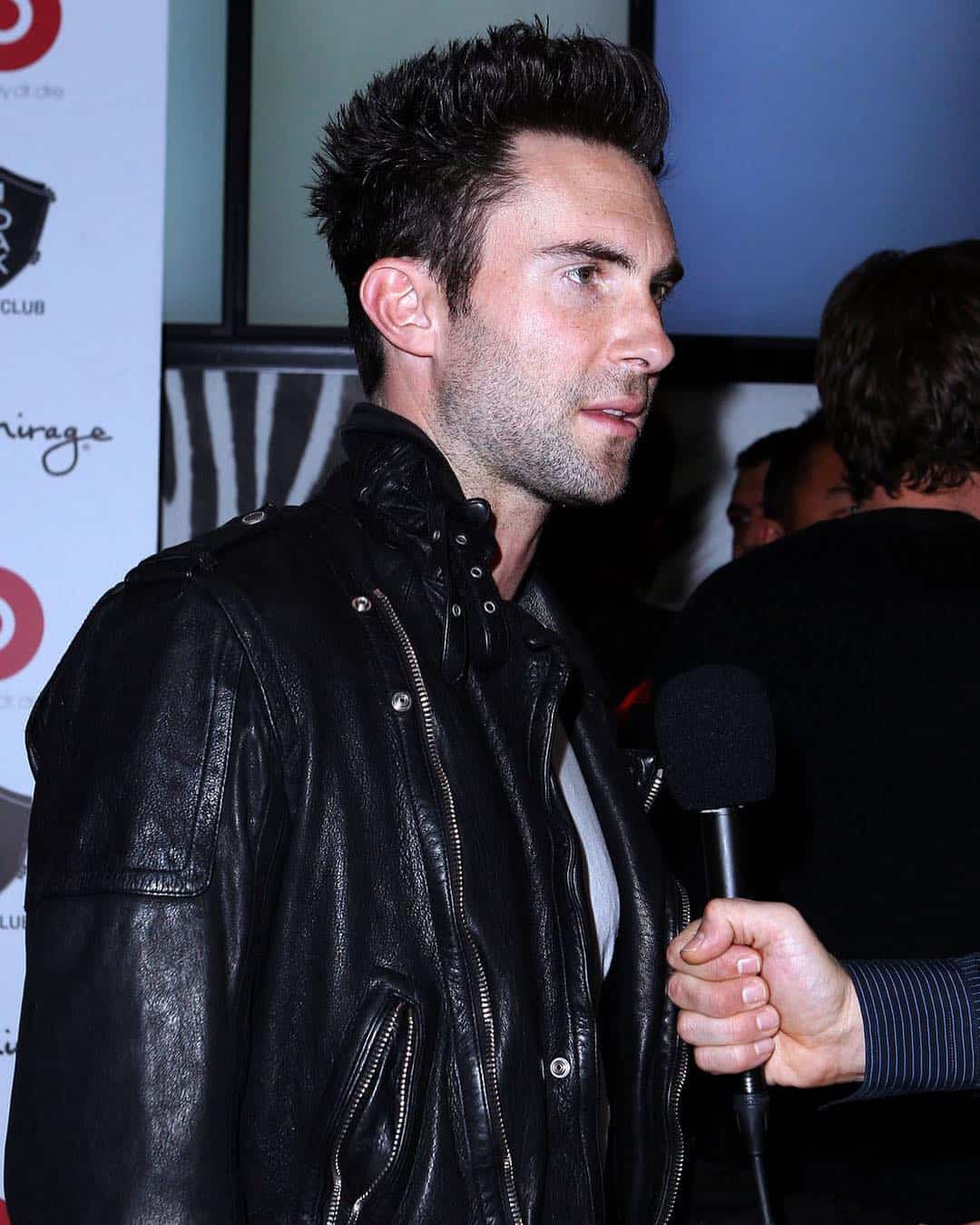 60 Amazing Adam Levine Haircut Ideas - [2021 Styles]