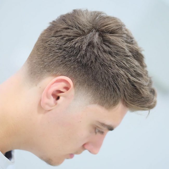 Taper Fade Mens Haircuts 60 650x650 