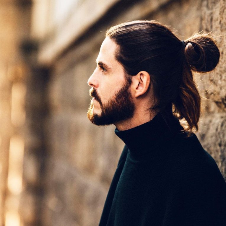 60 Popular Men's Ponytail Hairstyles - (Be Different in 2021)