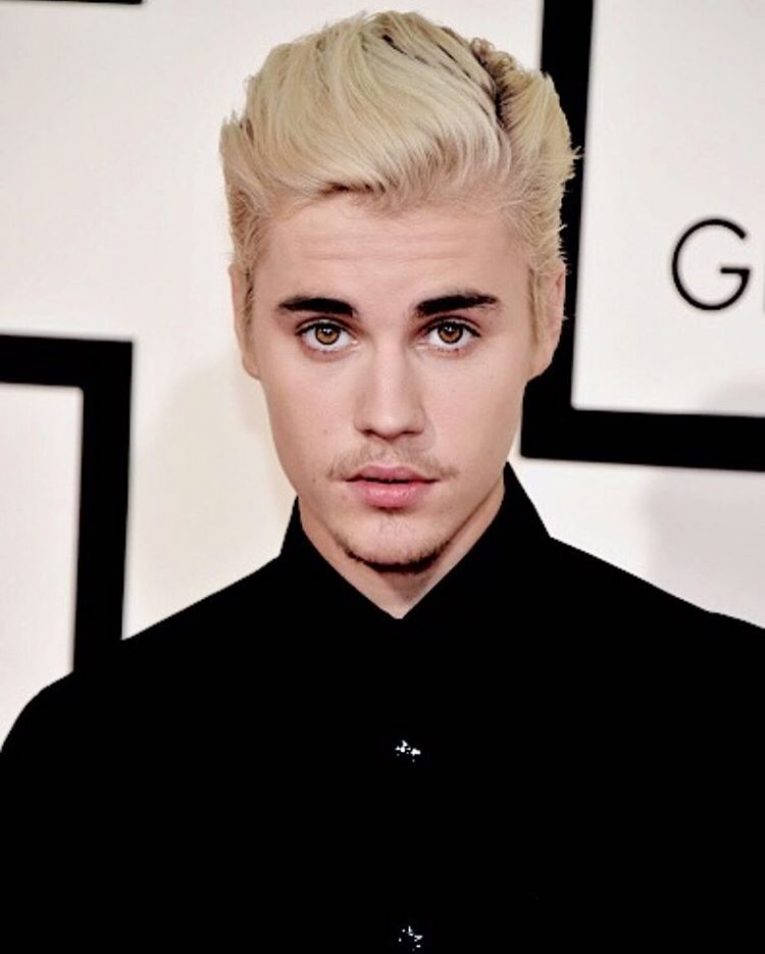 50 Best Justin Bieber Platinum Blonde Hairstyles [2023]