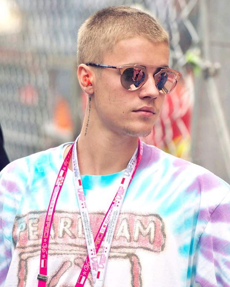 50 Best Justin Bieber Platinum Blonde Hairstyles [2021]