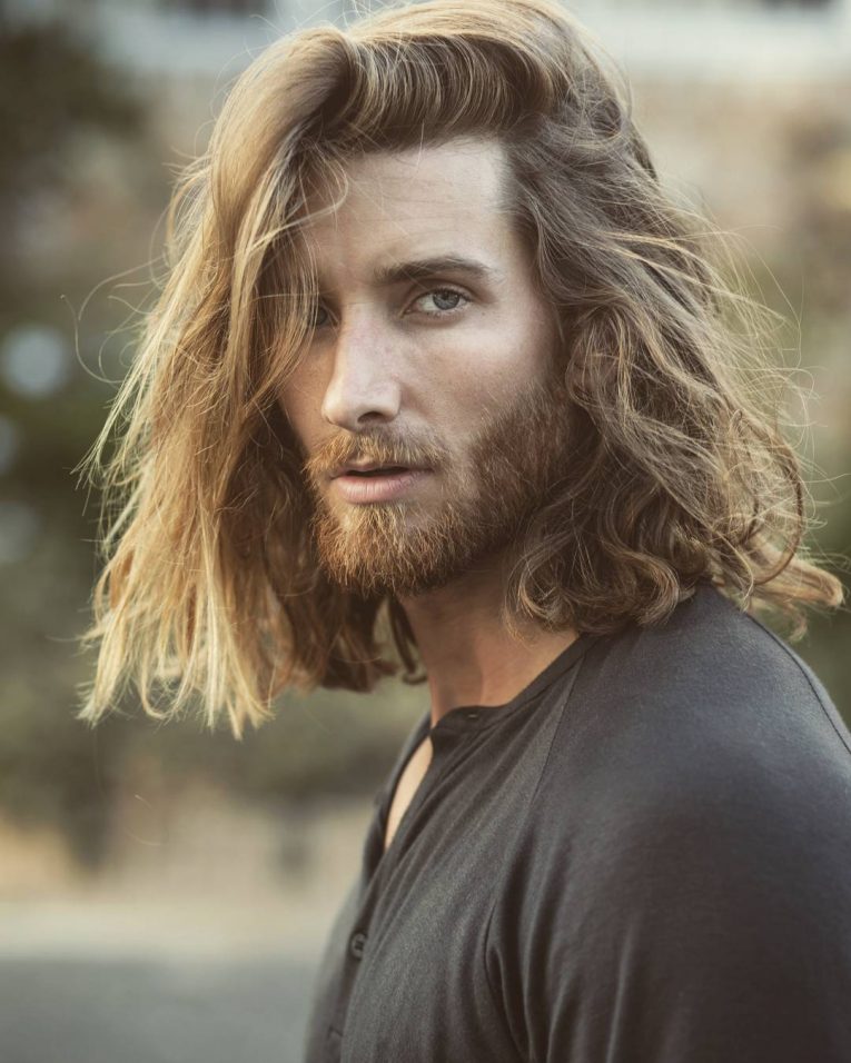 50 Chin-Length Haircuts For Men & How to Get Them