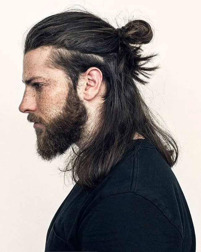 Knotted Pomp for Long Locks
