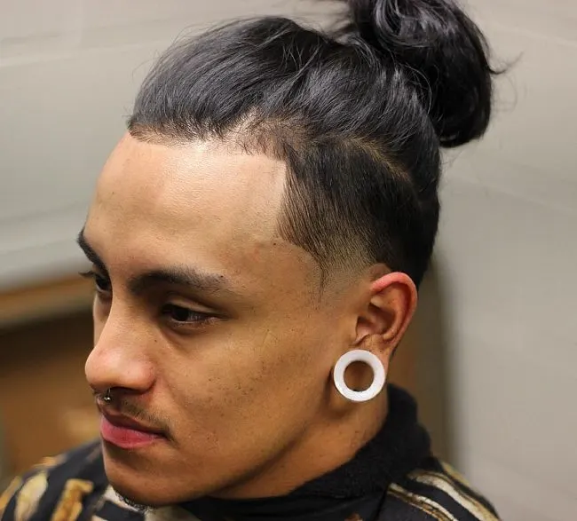 Ponytail Knot with Edge up and Taper