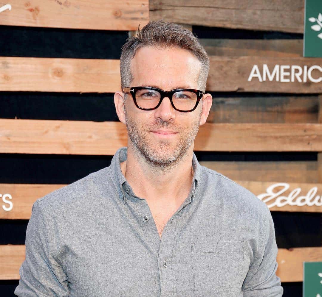 50 Stunning Ryan Reynolds Haircuts - Trendy Superhero