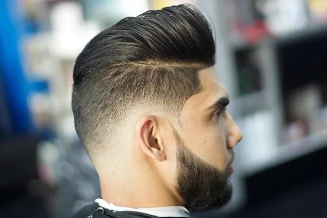 V-Cut Hair 35