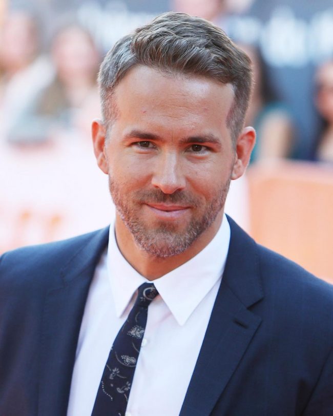 45 Stunning Ryan Reynolds Haircuts Trendy Superhero 