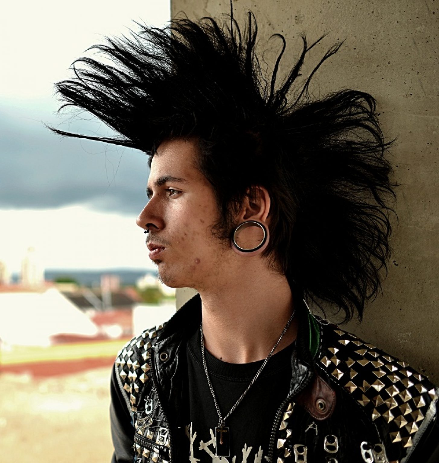 35 Best Punk Hairstyles For Guys to Turn Heads in 2025