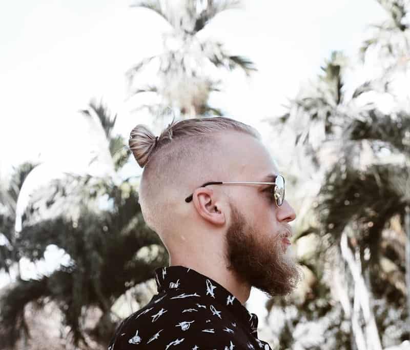 Disconnected Undercut Haircut with a Top Knot/Man Bun | Mens Haircut 2017 -  YouTube