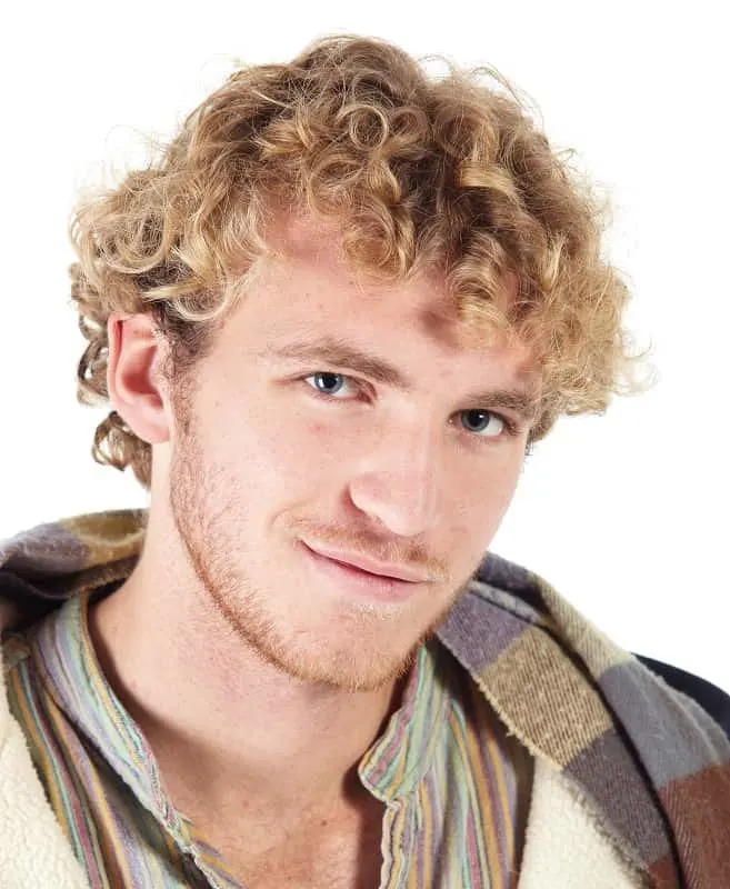 curly hairstyle for man with thinning hair