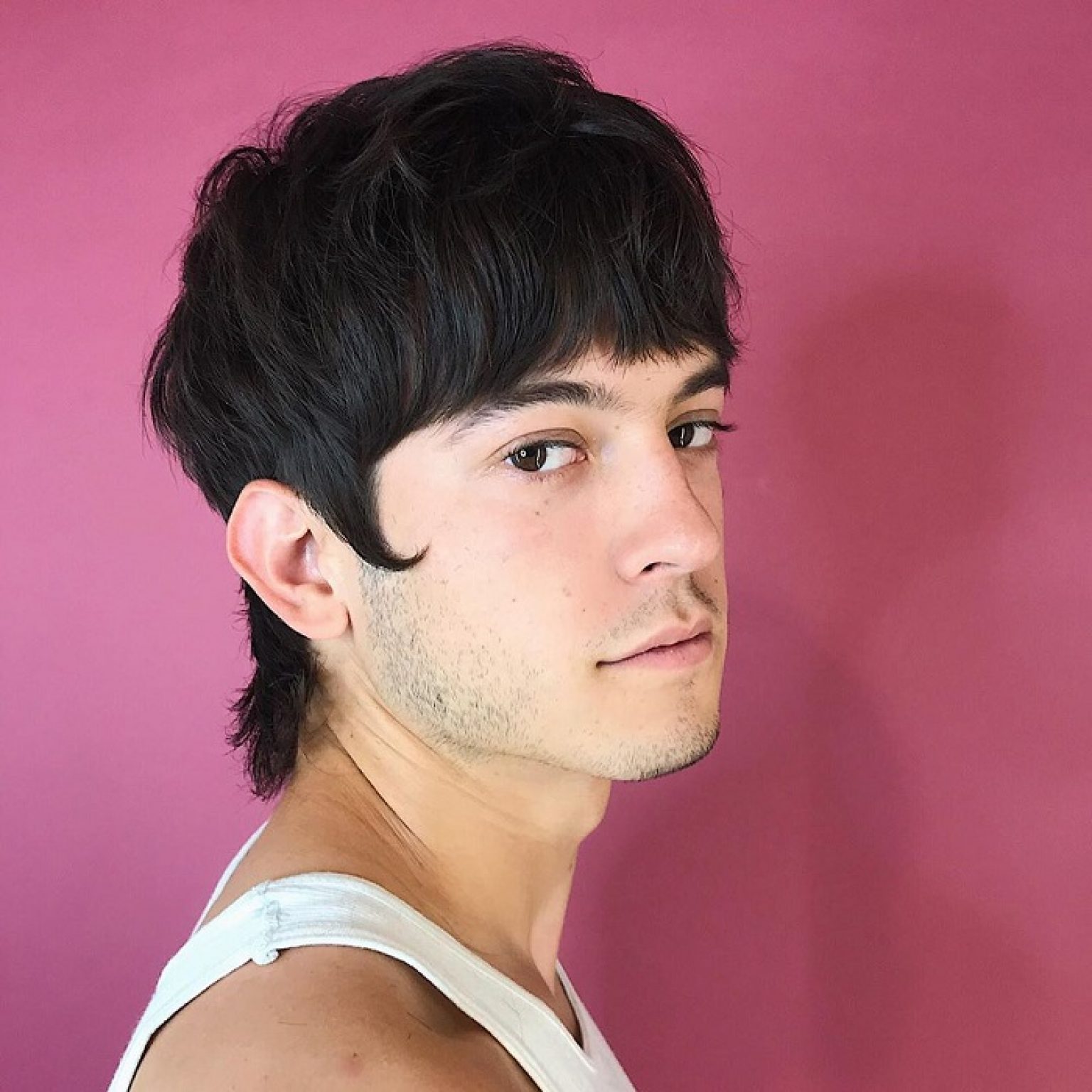 32+ Stylish Modern Bowl Cut Hairstyles for Men-Asian Wavy Haircut