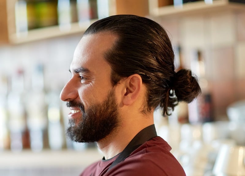 man bun for round shaped face