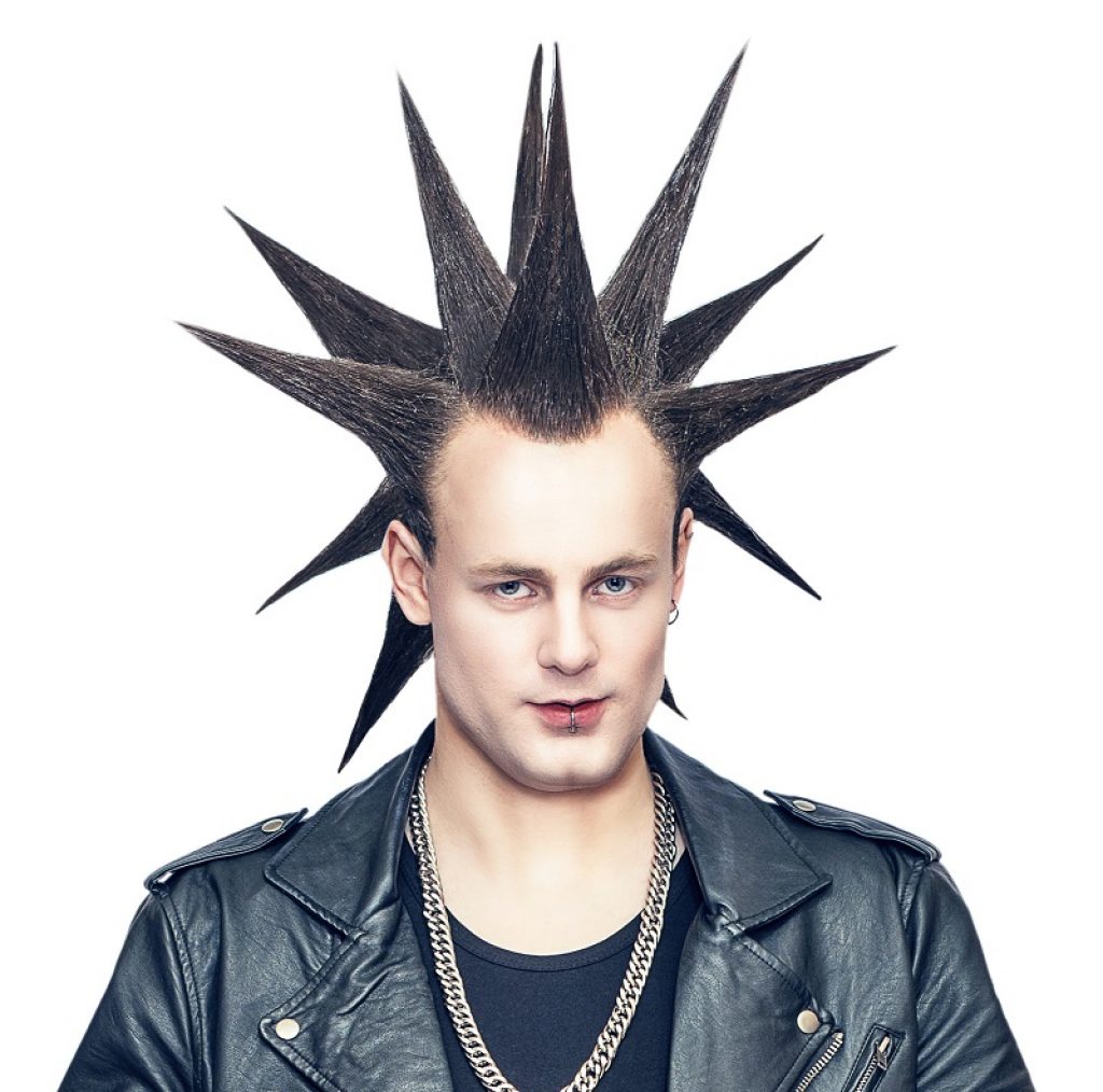 spike hair style in front