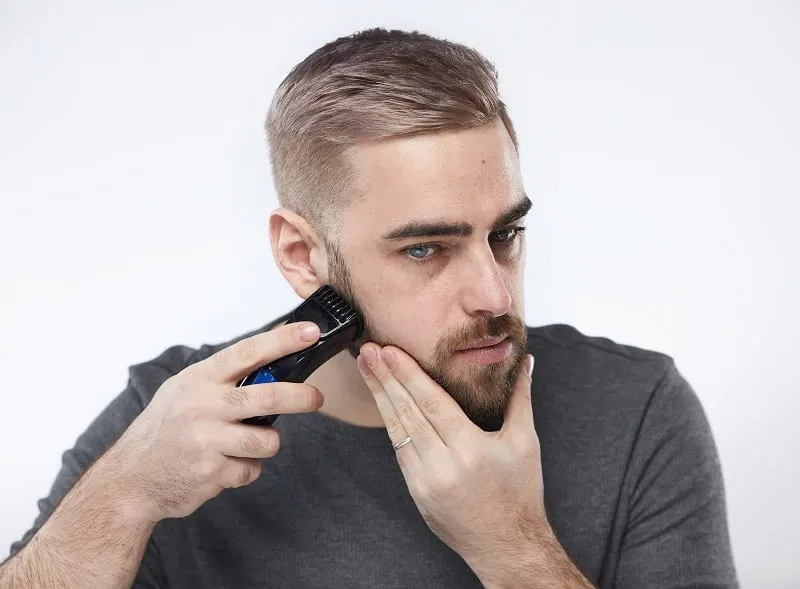 trimming beard