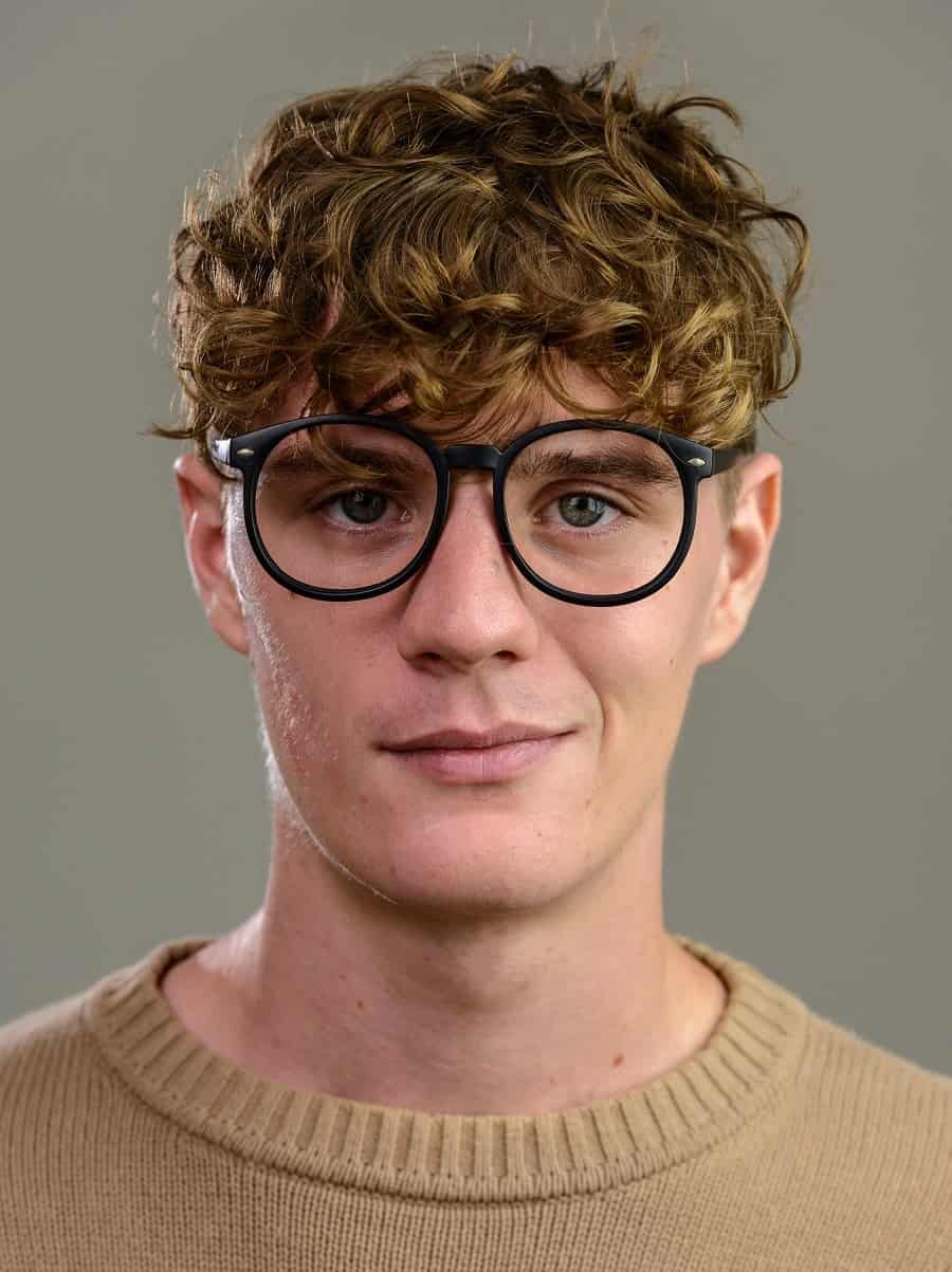 nerd hairstyle for guys with curls