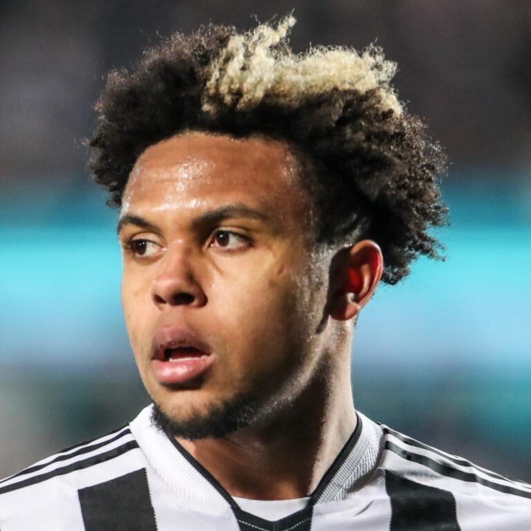 Weston McKennie hairstyles